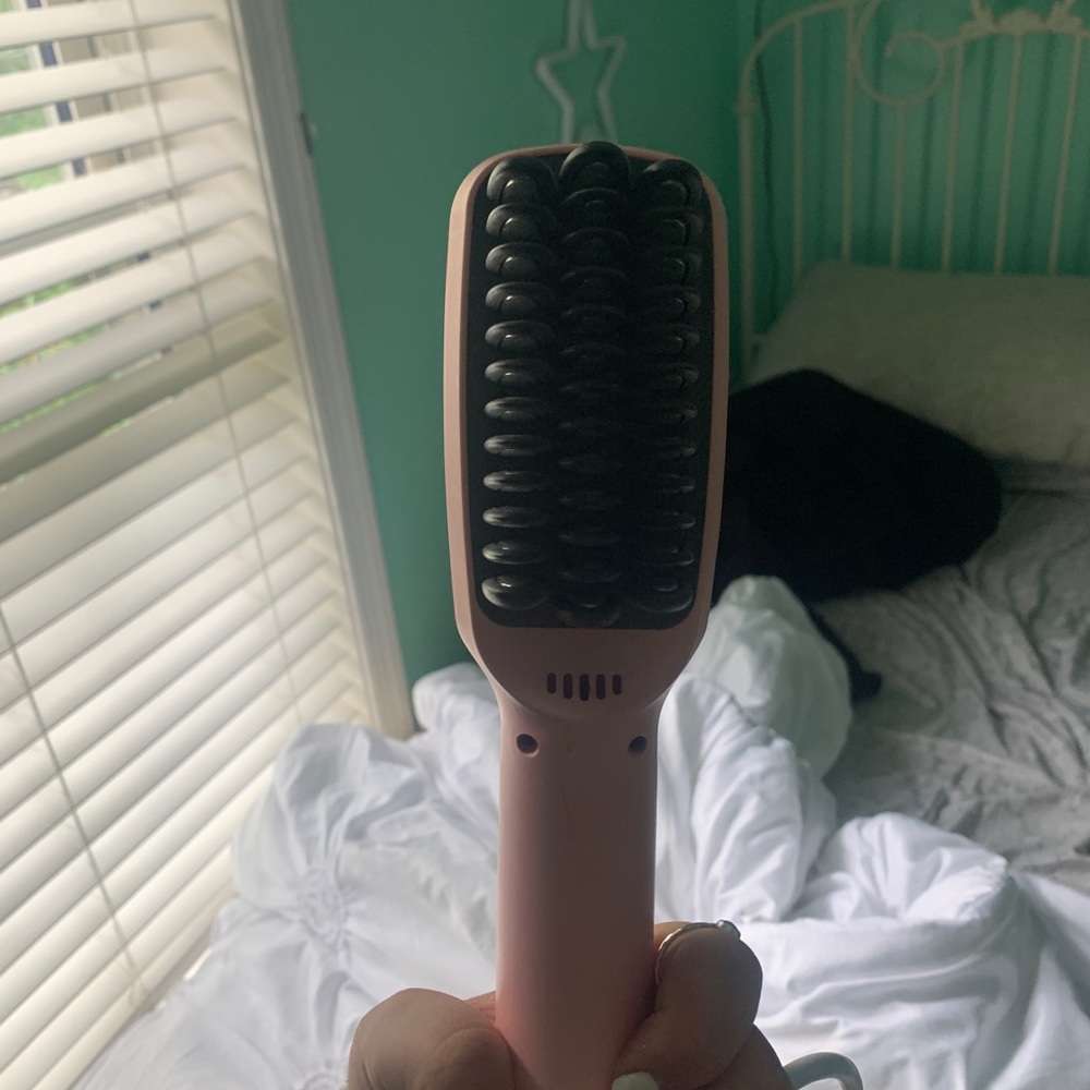 ceramic ionic hair straightener brush